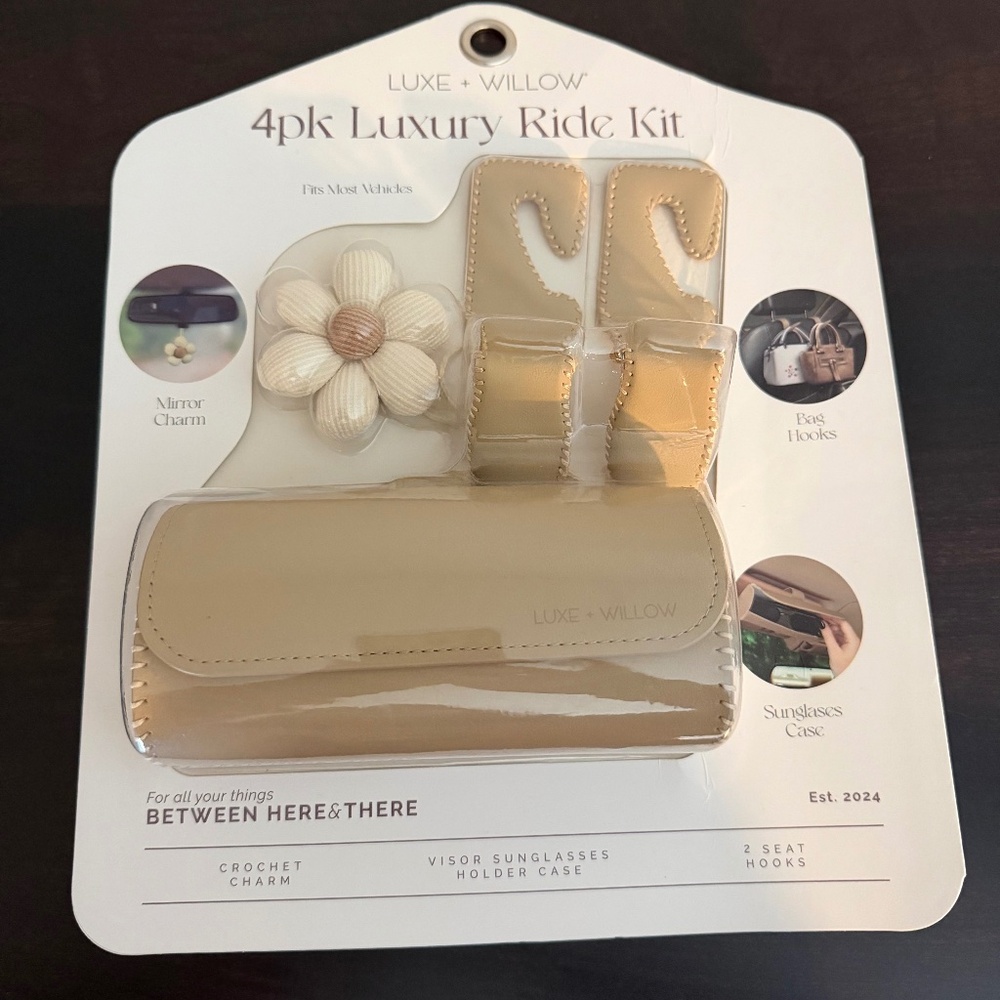 Luxe + Willow NIB 4pk Luxury Ride Kit Tan